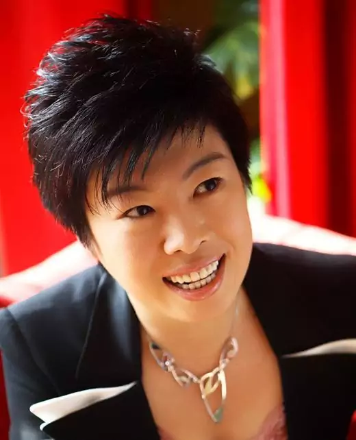 Portrait of author Yu Dan
